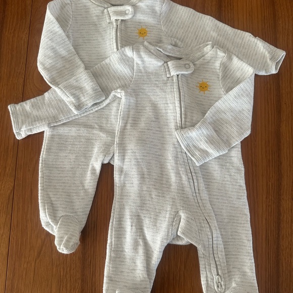 Newborn Bundle - Picture 4 of 10